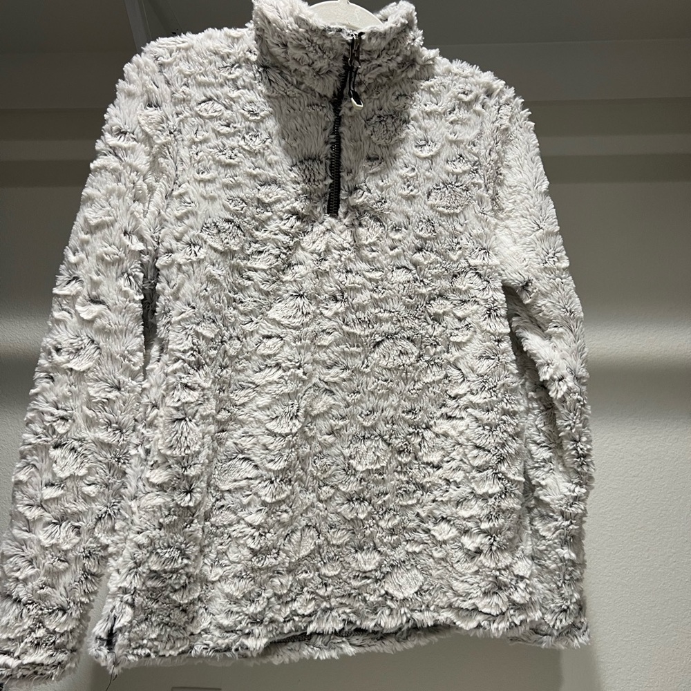 Roper Women's Sherpa Fuzzy‎ pullover white size XS